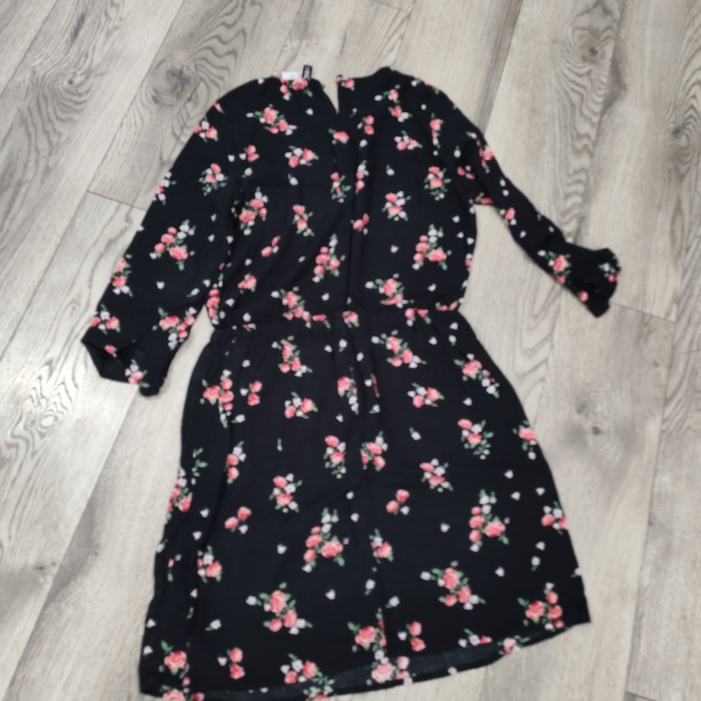 Forever 21 Black Long-Sleeve Floral Midi Dress with Pink Roses